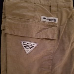 Columbia Olive Green Shorts